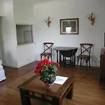 Mithouard Apartments