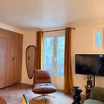 Mithouard Apartment
