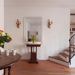 Mithouard Apartment
